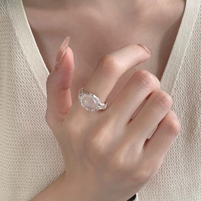 Oval White Agate Ring