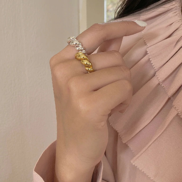 Croissant Ring