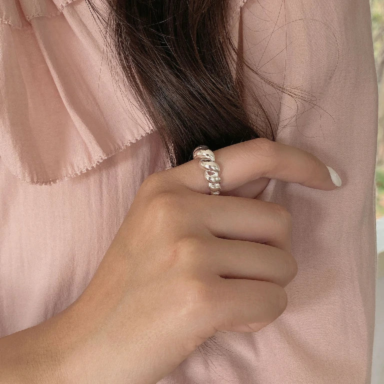 Croissant Ring