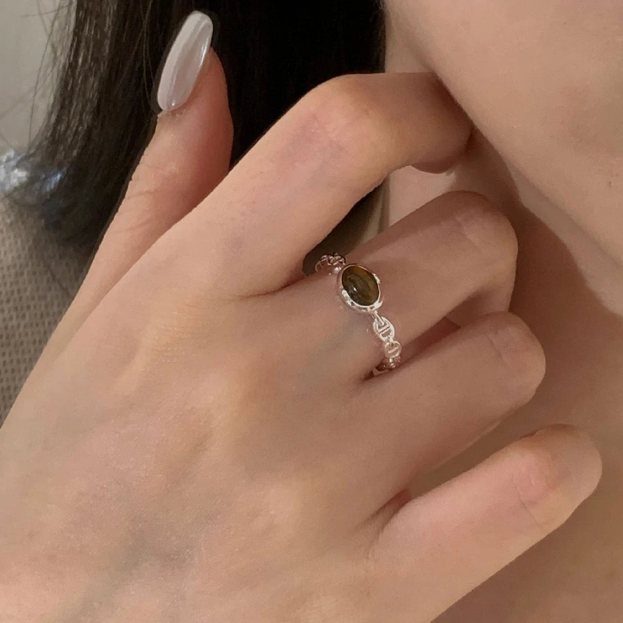 Oval Flow Ring