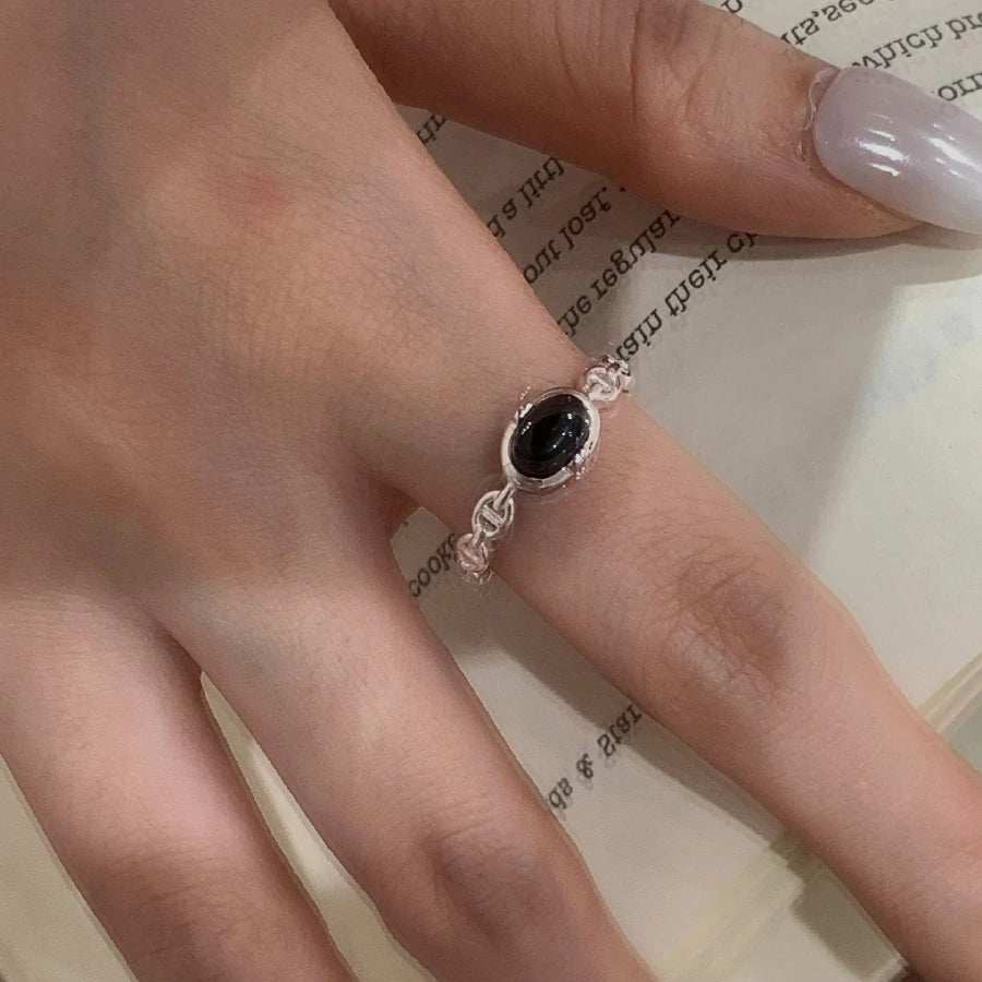 Oval Flow Ring